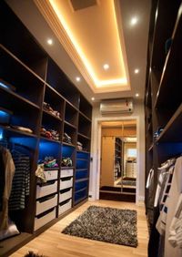 Большая открытая гардеробная комната с комбинированным наполнением Рязань